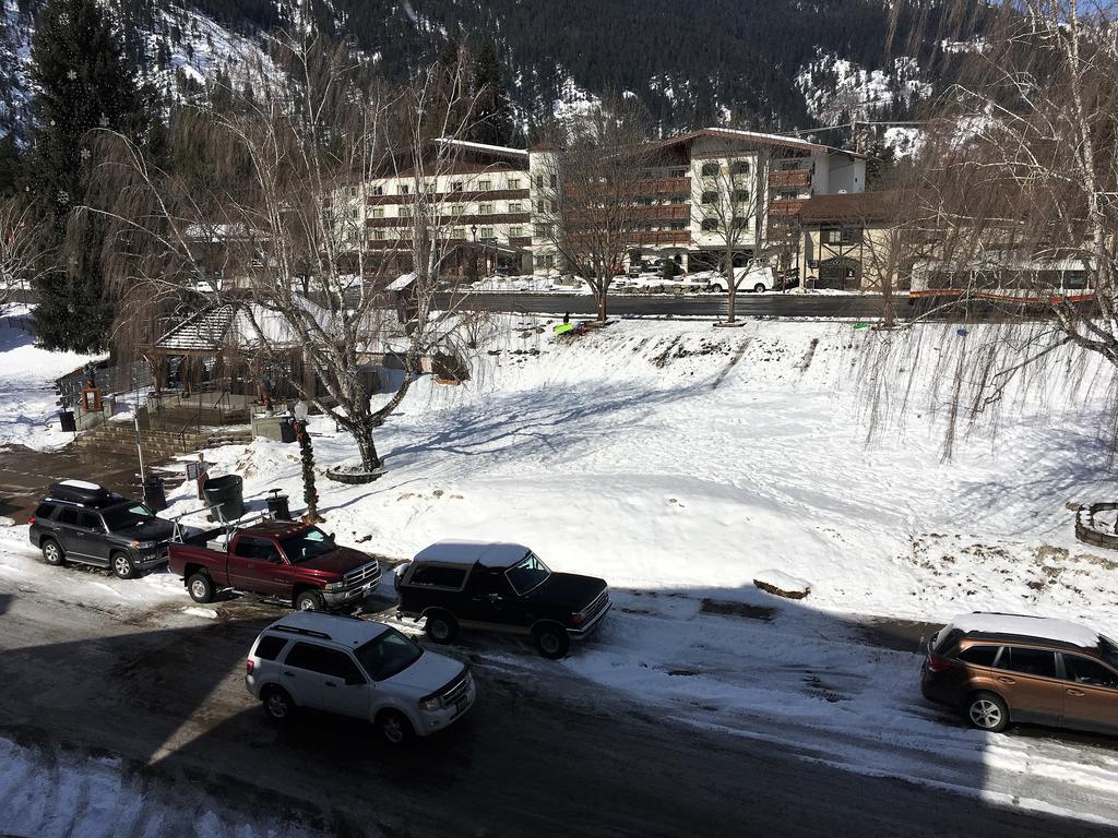 Der Sportsmann Suites Левенуэрт Экстерьер фото